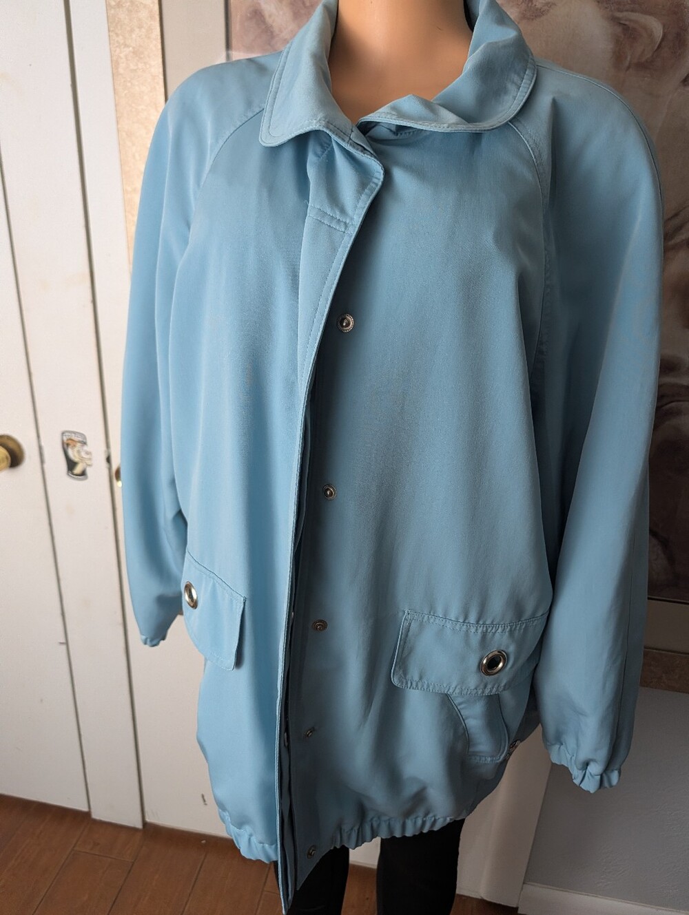 Vintage Braetan lightweight rain coat / jacket in a pastel light blue Size M